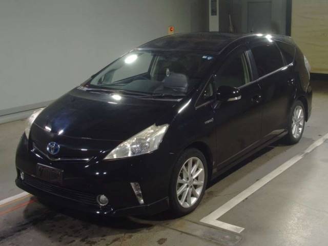 4174 TOYOTA PRIUS ALPHA ZVW40W 2013 г. (TAA Hiroshima)